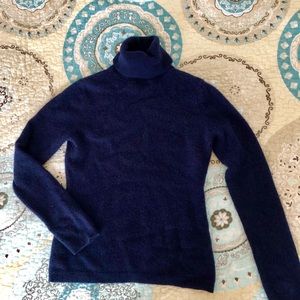 Cashmere sweater